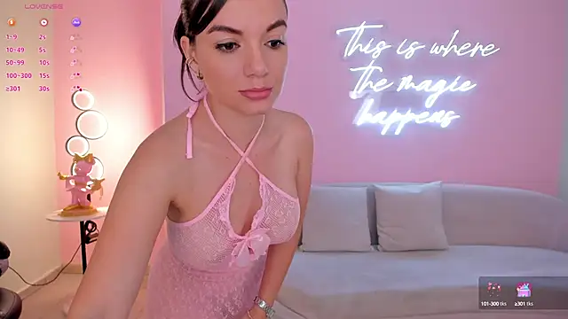 Snapshot of MorganHicks chatting on 02/20/25, 08:14 MorganHicks online show from 02/20/25, 08:14