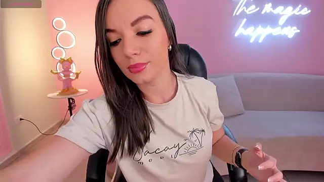 Snapshot of MorganHicks chatting on 03/15/25, 07:38 MorganHicks online show from 03/15/25, 07:38