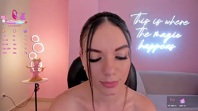 Snapshot of MorganHicks chatting on 03/15/25, 10:44 MorganHicks online show from 03/15/25, 10:44