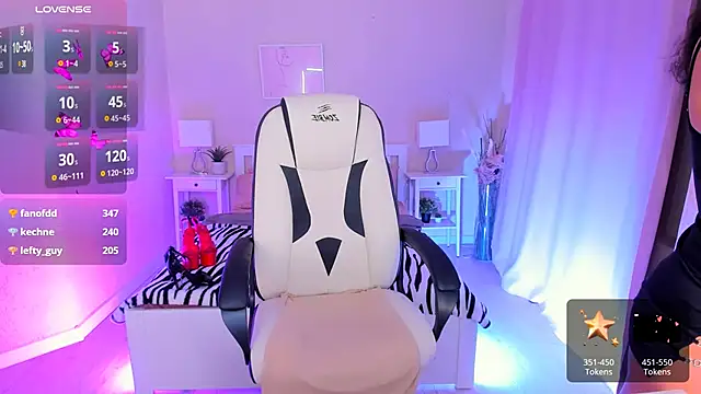 HelenaRegal online show from 02/01/25, 05:47