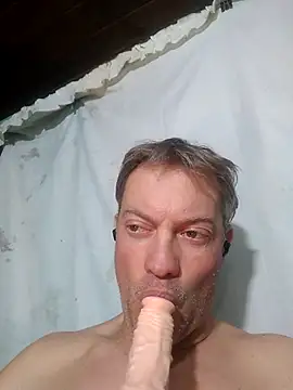 Snapshot of Alvaro2017 chatting on 05/23/26, 04:22 Alvaro2017 online show from 05/23/26, 04:22