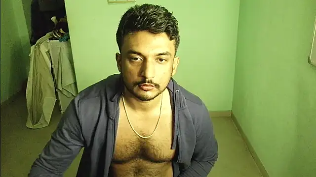 Snapshot of daringcutie chatting on 12/01/25, 12:26 daringcutie online show from 12/01/25, 12:26