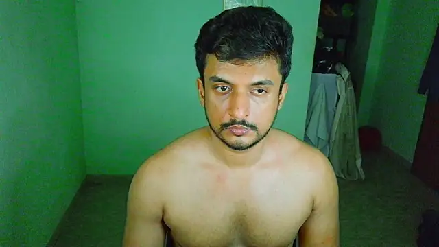 Snapshot of daringcutie chatting on 04/25/26, 05:32 daringcutie online show from 04/25/26, 05:32
