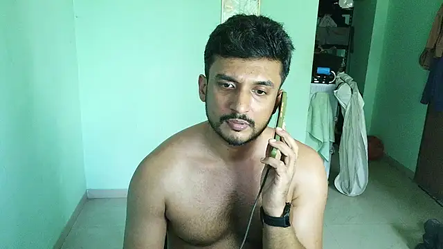 Snapshot of daringcutie chatting on 05/07/26, 07:03 daringcutie online show from 05/07/26, 07:03
