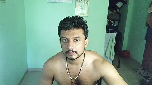 Snapshot of daringcutie chatting on 06/13/26, 05:27 daringcutie online show from 06/13/26, 05:27
