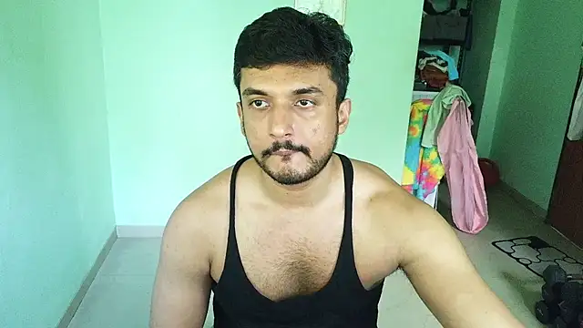 Snapshot of daringcutie chatting on 07/15/26, 05:56 daringcutie online show from 07/15/26, 05:56