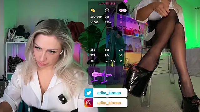 Snapshot of Erika_Kirman chatting on 10/07/25, 10:23 Erika Kirman online show from 10/07/25, 10:23