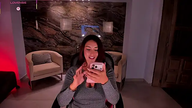 DannieSmith1 online show from 06/21/26, 12:02