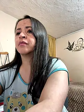 latinfemale online show from 11/07/25, 01:27