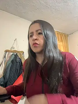 latinfemale online show from 04/27/26, 07:56