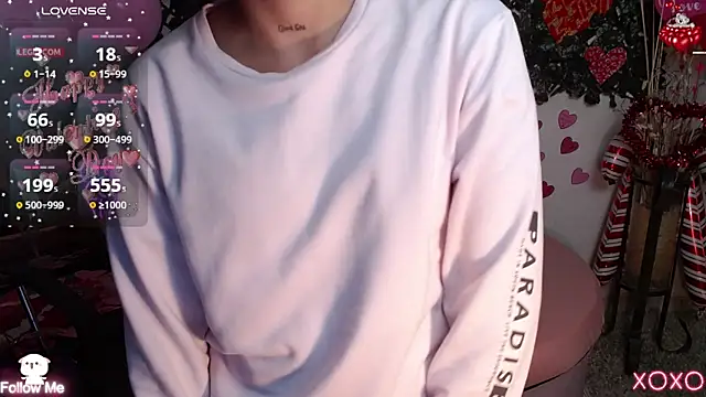 Snapshot of DestinyHills chatting on 02/17/25, 12:16 DestinyHills online show from 02/17/25, 12:16