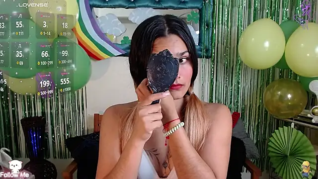 Snapshot of DestinyHills chatting on 03/13/25, 10:21 DestinyHills online show from 03/13/25, 10:21