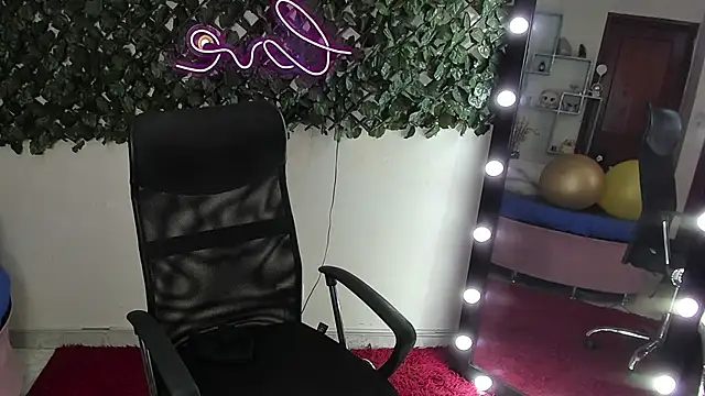 DestinyHills online show from 05/11/26, 12:11