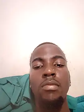 Snapshot of Jheronn28 chatting on 11/17/25, 08:03 Jheronn28 online show from 11/17/25, 08:03