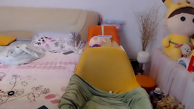 Snapshot of 328coco chatting on 10/19/25, 04:29 328coco online show from 10/19/25, 04:29