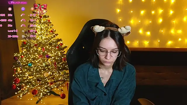Snapshot of alyssa_sweet chatting on 12/24/24, 09:39 alyssa sweet online show from 12/24/24, 09:39