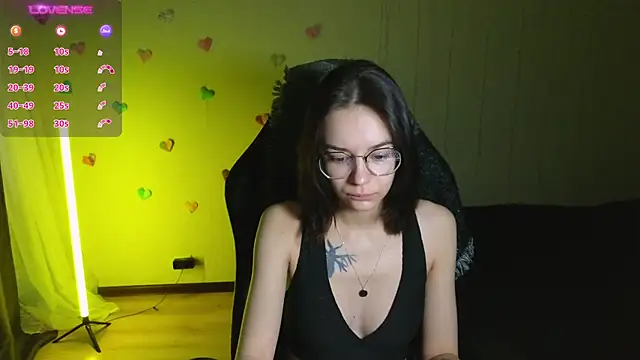 Snapshot of alyssa_sweet chatting on 02/17/25, 03:47 alyssa sweet online show from 02/17/25, 03:47