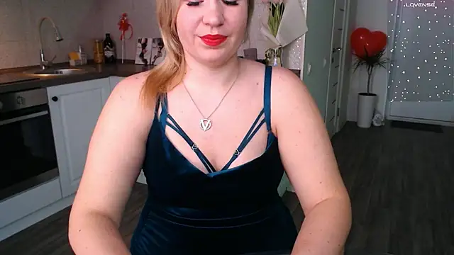 HotTiffani online show from 02/19/25, 08:44