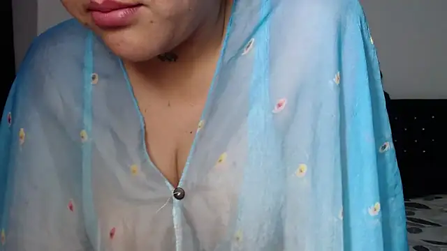 venuz mendoza20 online show from 11/21/25, 01:54