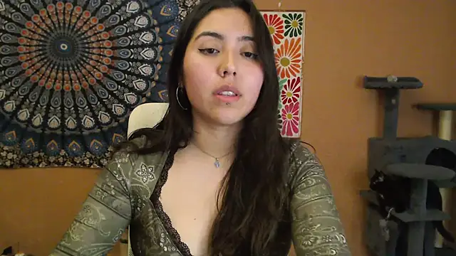 Snapshot of IntimateTales chatting on 02/21/25, 08:05 IntimateTales online show from 02/21/25, 08:05