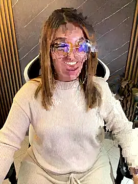 Snapshot of KellyBrooklyn_ chatting on 01/07/26, 07:49 KellyBrooklyn online show from 01/07/26, 07:49