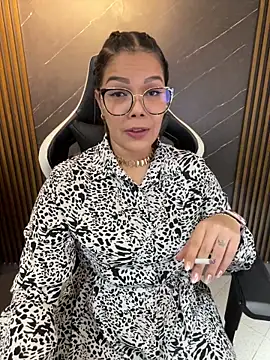 Snapshot of KellyBrooklyn_ chatting on 02/21/26, 03:57 KellyBrooklyn online show from 02/21/26, 03:57