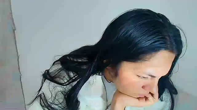 Snapshot of Anal_Milky_Momma chatting on 10/11/25, 03:10 Anal Milky Momma online show from 10/11/25, 03:10