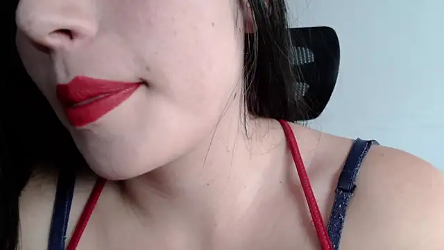 Snapshot of Honey_Aynur20 chatting on 12/02/24, 08:55 Honey Aynur20 online show from 12/02/24, 08:55
