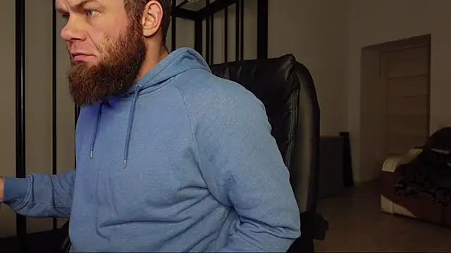 Snapshot of Tommy_Burnz chatting on 02/16/25, 05:48 Tommy Burnz online show from 02/16/25, 05:48