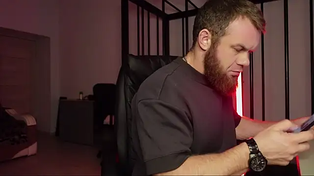 Snapshot of Tommy_Burnz chatting on 02/27/25, 02:32 Tommy Burnz online show from 02/27/25, 02:32