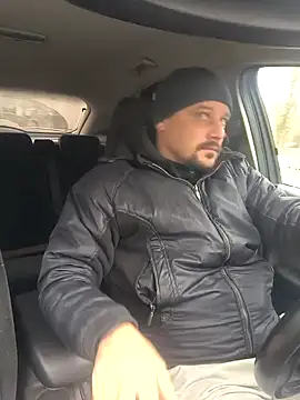 Snapshot of DanielOhCool chatting on 12/02/24, 10:07 DanielOhCool online show from 12/02/24, 10:07