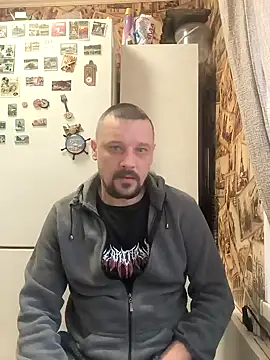 Snapshot of DanielOhCool chatting on 12/15/24, 07:46 DanielOhCool online show from 12/15/24, 07:46