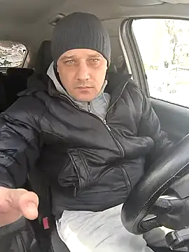 Snapshot of DanielOhCool chatting on 02/16/25, 10:54 DanielOhCool online show from 02/16/25, 10:54