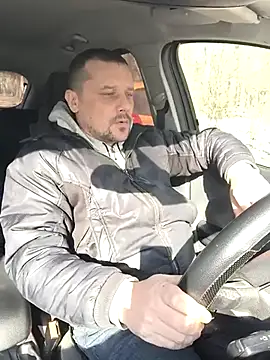 Snapshot of DanielOhCool chatting on 03/01/25, 11:50 DanielOhCool online show from 03/01/25, 11:50