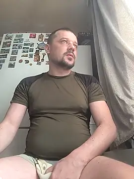 Snapshot of DanielOhCool chatting on 03/13/25, 07:31 DanielOhCool online show from 03/13/25, 07:31