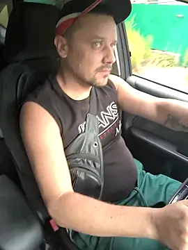 Snapshot of DanielOhCool chatting on 09/09/25, 10:59 DanielOhCool online show from 09/09/25, 10:59