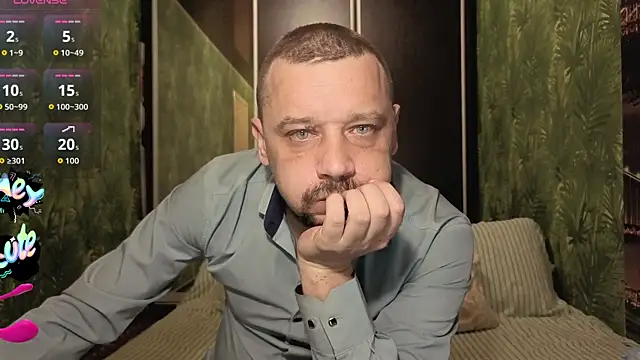 Snapshot of DanielOhCool chatting on 11/06/25, 05:41 DanielOhCool online show from 11/06/25, 05:41