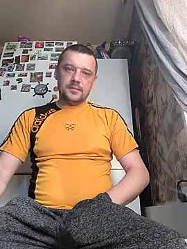 Snapshot of DanielOhCool chatting on 04/02/26, 07:17 DanielOhCool online show from 04/02/26, 07:17