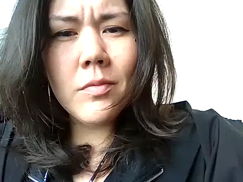 Snapshot of missemi chatting on 02/19/25, 05:38 missemi online show from 02/19/25, 05:38