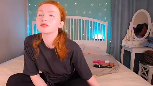 GingerArin online show from 11/22/25, 12:48