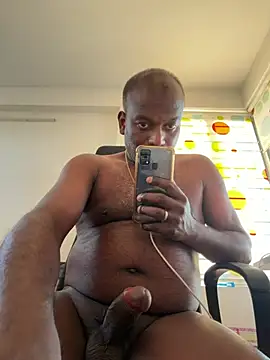 Snapshot of strongguyindia chatting on 03/26/26, 11:16 strongguyindia online show from 03/26/26, 11:16