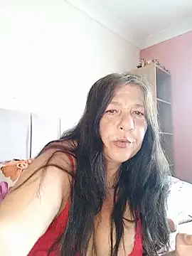 Snapshot of Leanne43 chatting on 07/25/26, 03:09 Leanne43 online show from 07/25/26, 03:09