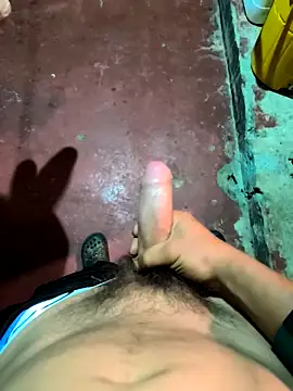 Snapshot of dickbastienweed chatting on 10/23/25, 07:40 dickbastienweed online show from 10/23/25, 07:40