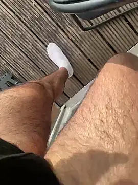 Snapshot of bestofsex99 chatting on 11/05/25, 09:42 bestofsex99 online show from 11/05/25, 09:42