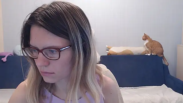 night is dark online show from 10/30/25, 02:40