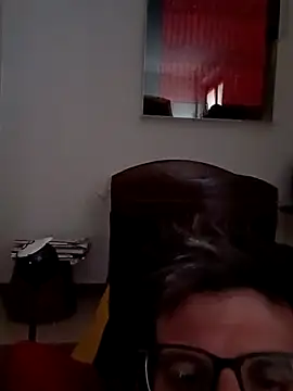 Snapshot of dario84rozz chatting on 03/19/26, 03:49 dario84rozz online show from 03/19/26, 03:49