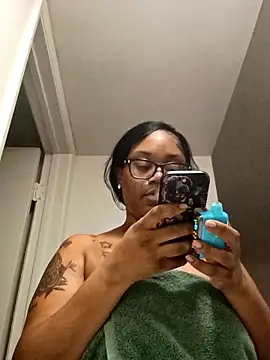 Teila21 online show from 04/18/26, 02:26