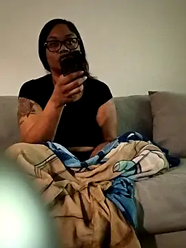 Teila21 online show from 04/18/26, 02:32