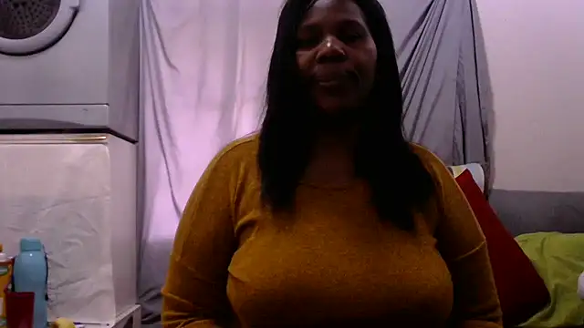 Delicioussexy online show from 05/05/26, 09:28