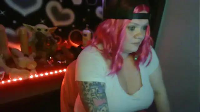 HoneyChambers online show from 05/20/26, 10:27